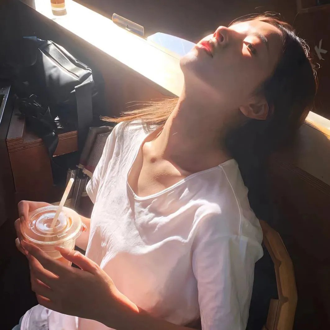 潜行吧！奈亚子W OVA